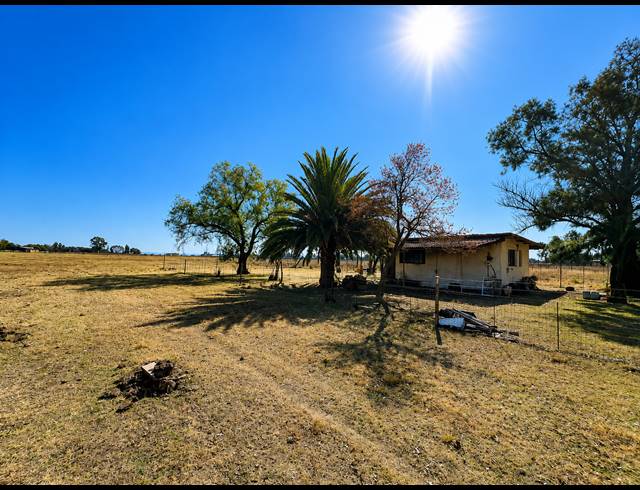 3 BEDROOM HOUSE FOR SALE IN BOLTONWOLD